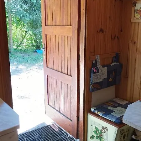 Old Cottage, Steep Hill, Read Info And Rating Daire